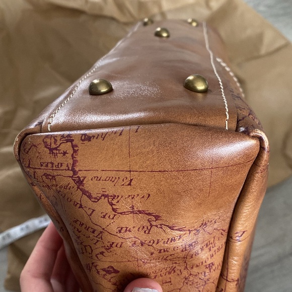 Patricia Nash Poppy Top Zip Map Tote - Picture 15 of 16